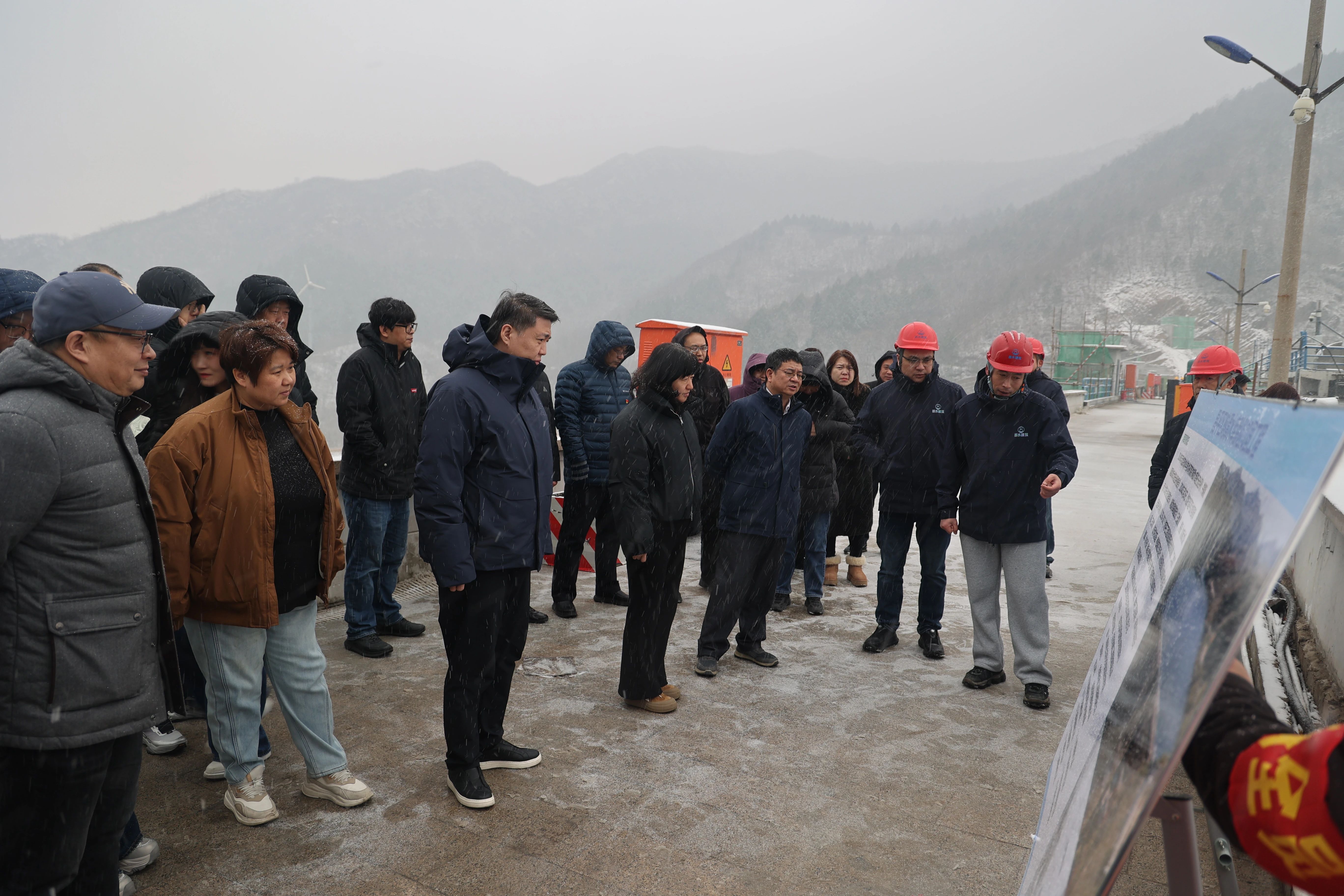 风雪赴一线 指导鼓人心 | 昌房公司赴响潭水库项目参观学习，点赞风雪中的昌水人